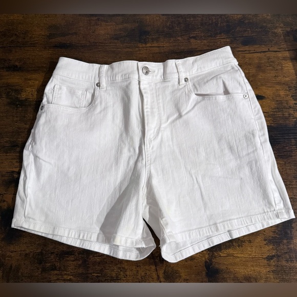 LOFT Pants - LOFT | Boyfriend Shorts